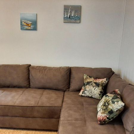 Apartmani Banina Ika Eksteriør bilde